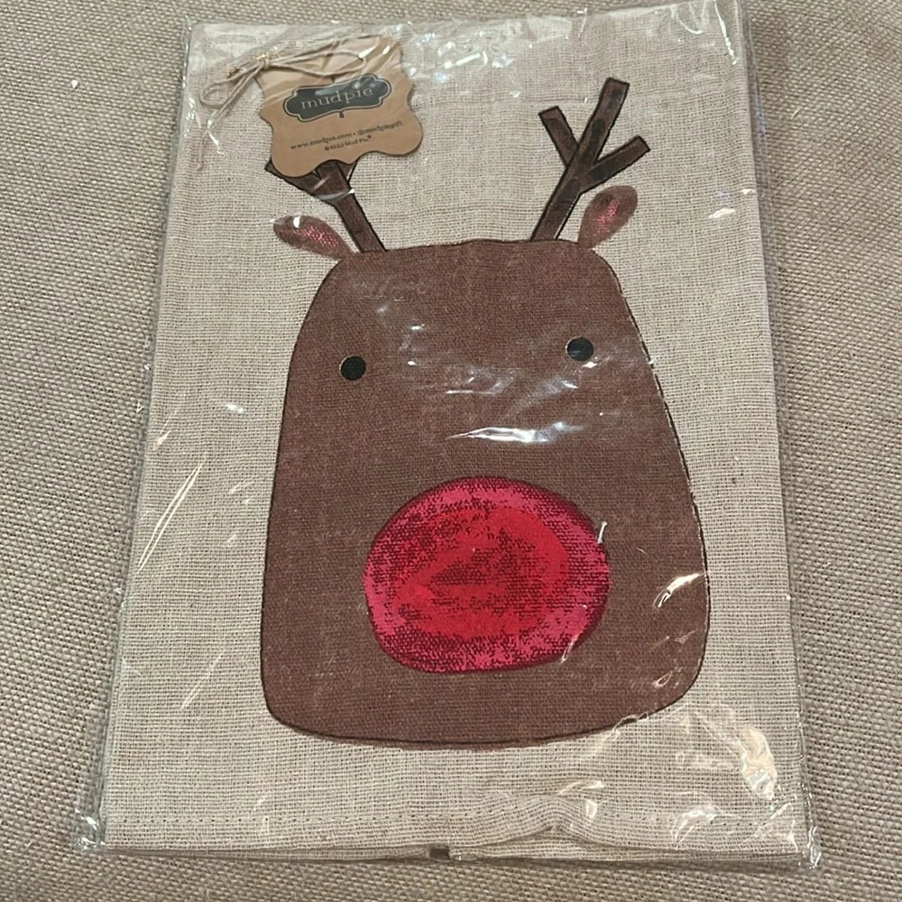 Mud Pie Painted Farmhouse Reindeer Towel/NWT